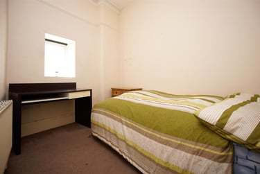 3 bed flat, Addison Road - Flat 1, North Hill, Plymouth, PL48LL - Image 7